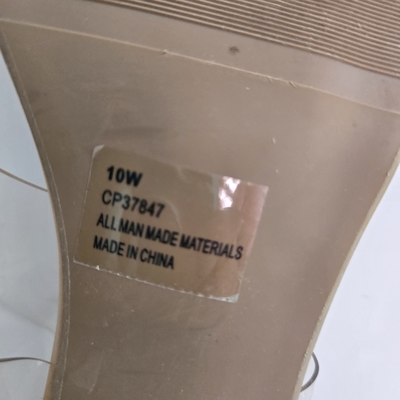 Ashley Stewart Clear Patent Leather with Floating Ankle Strap Sz 10W - Picture 7 of 8